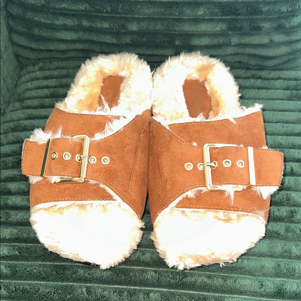 Cozy Brown Faux Fur Women's Slippers